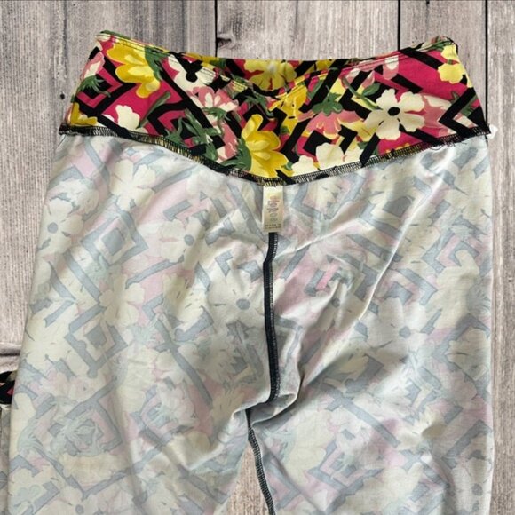 LuLaRoe Leggings Women OS Black White Pink Yellow Floral Poppies Trellis Lattice - Picture 10 of 10